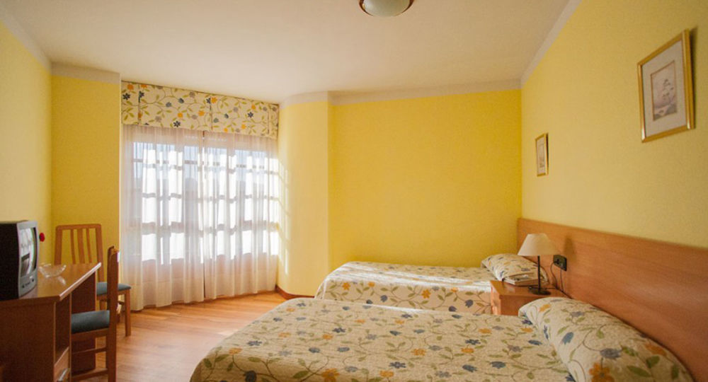 Hotel Surfances Суансес Экстерьер фото