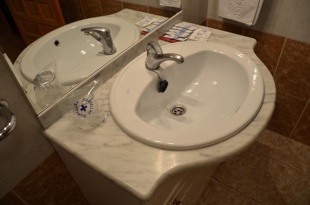 Hotel Surfances Суансес Экстерьер фото